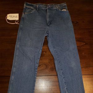 Wrangler 13MWZ 36x34